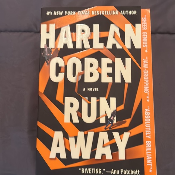 Assorted books - Picture 6 of 7